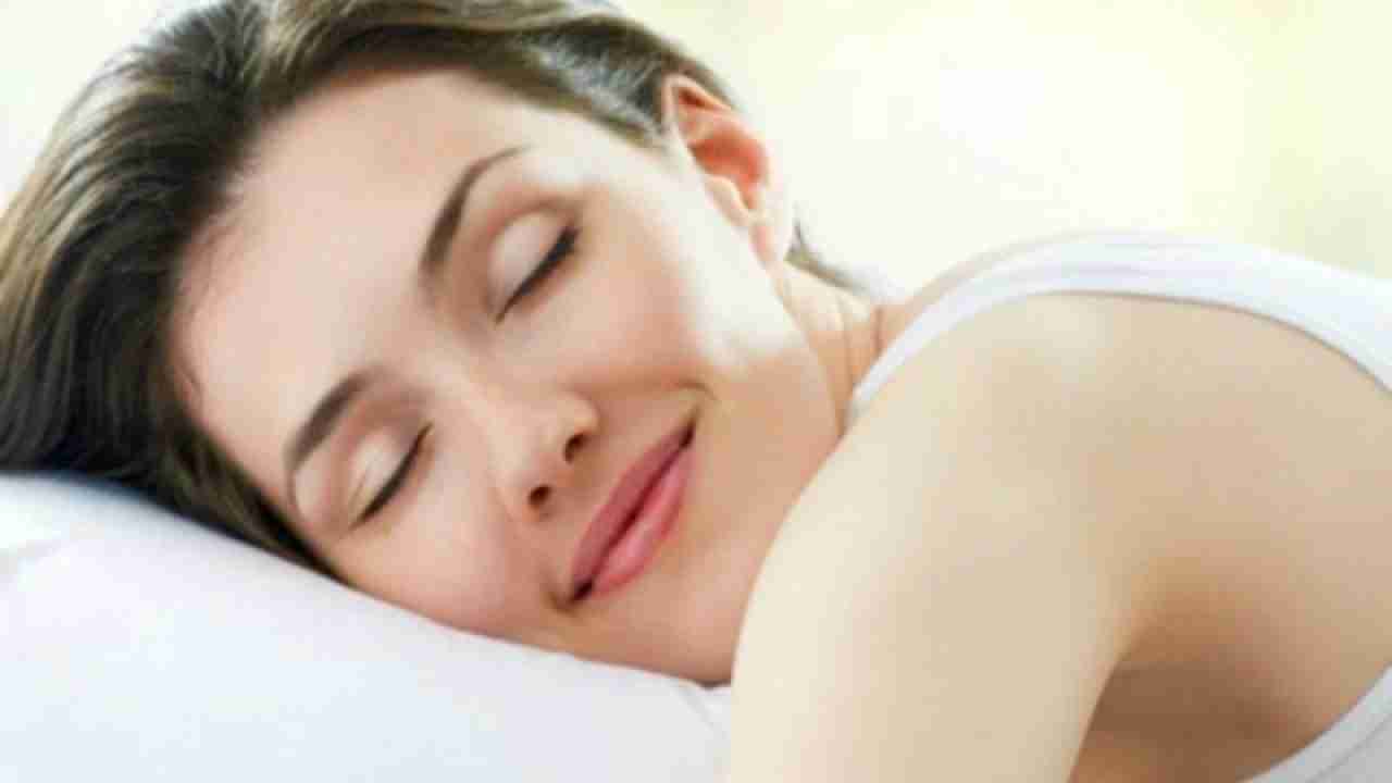 لماذا تحتاج المرأة للنوم زيادة عن الرجل